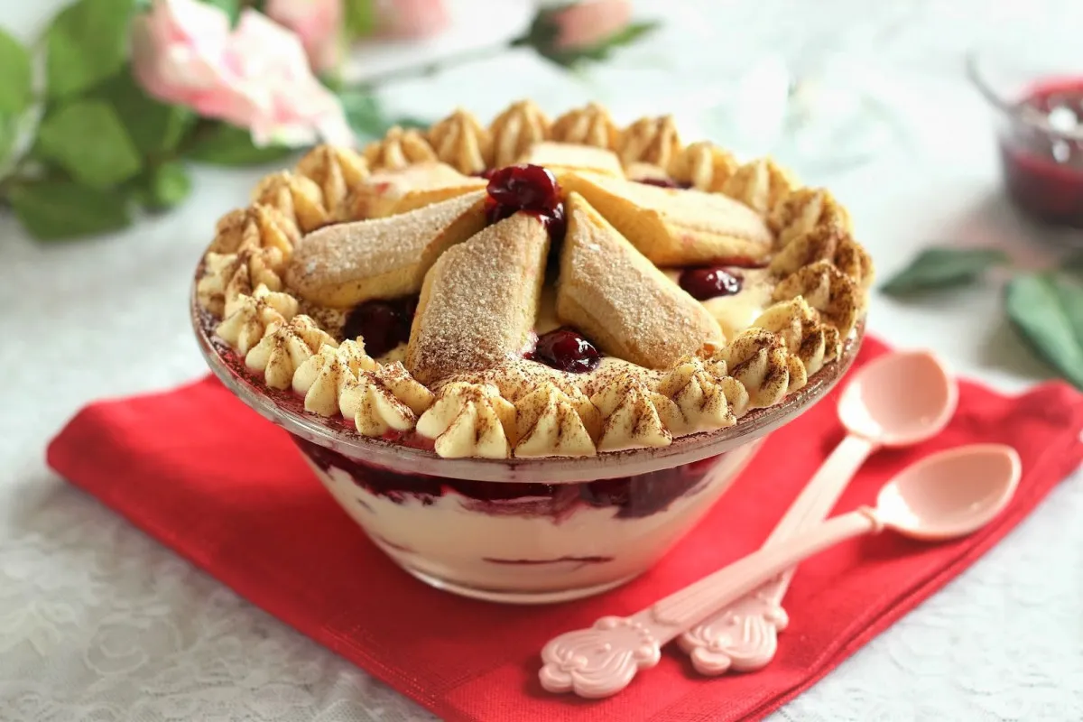 Amarena meggyes tiramisu recept