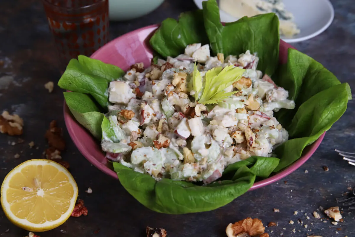 15 perces Waldorf-saláta recept