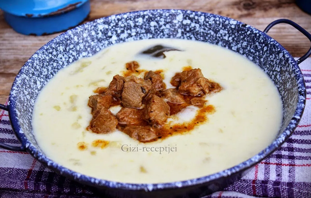 Krumplifőzelék tejfölös habarással recept