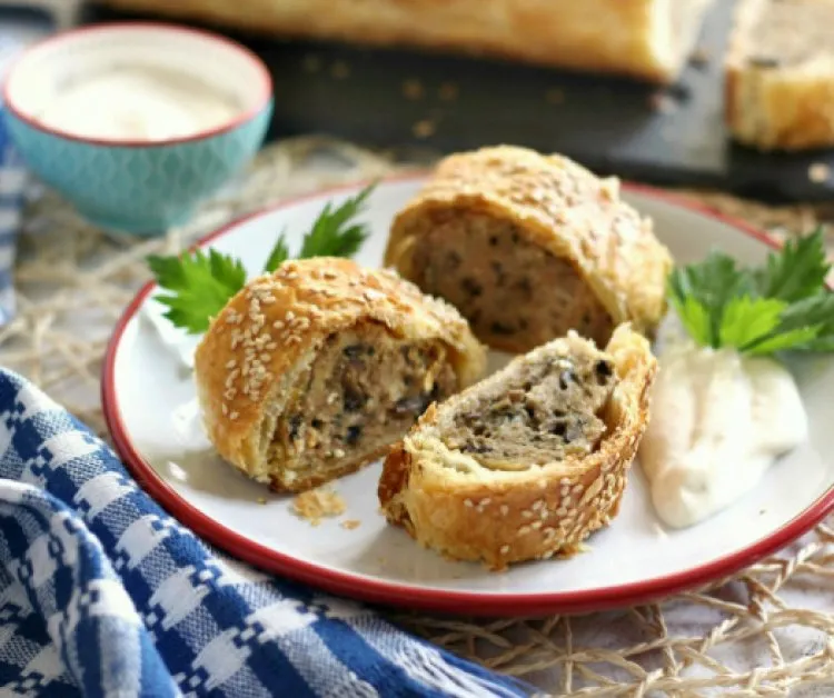 Gombás fasírt leveles tésztában recept