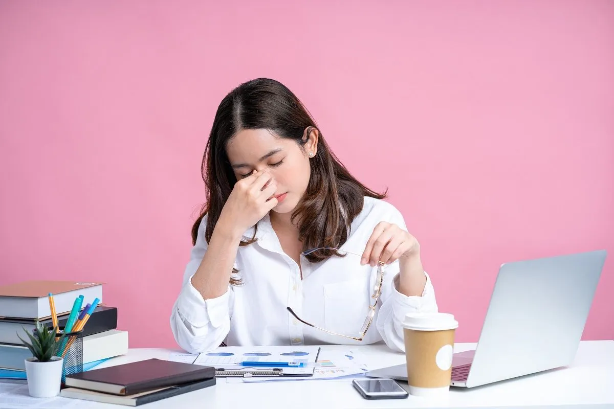 A fáradtság és a stressz is felelős lehet a pluszkilókért / Fotó: Shutterstock