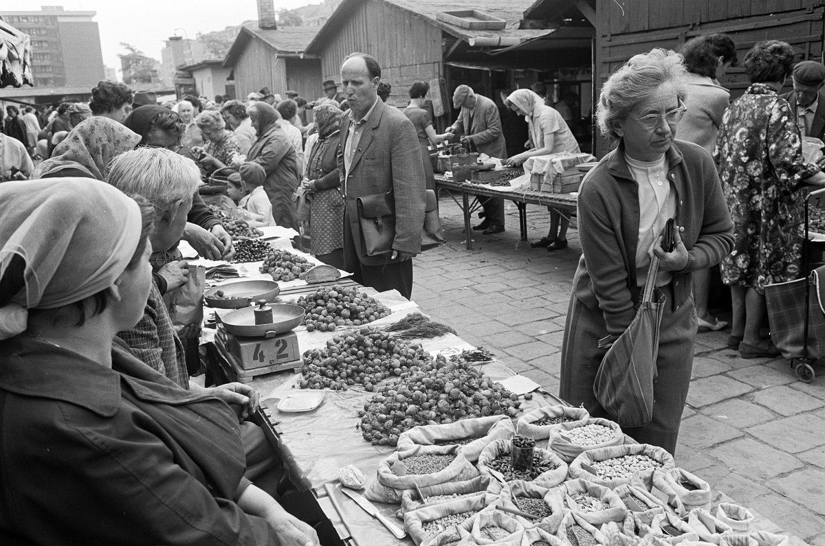 A Fehérvári úti piac Budapesten, 1966-ban /Fotó: Fortepan/ETH Züricha