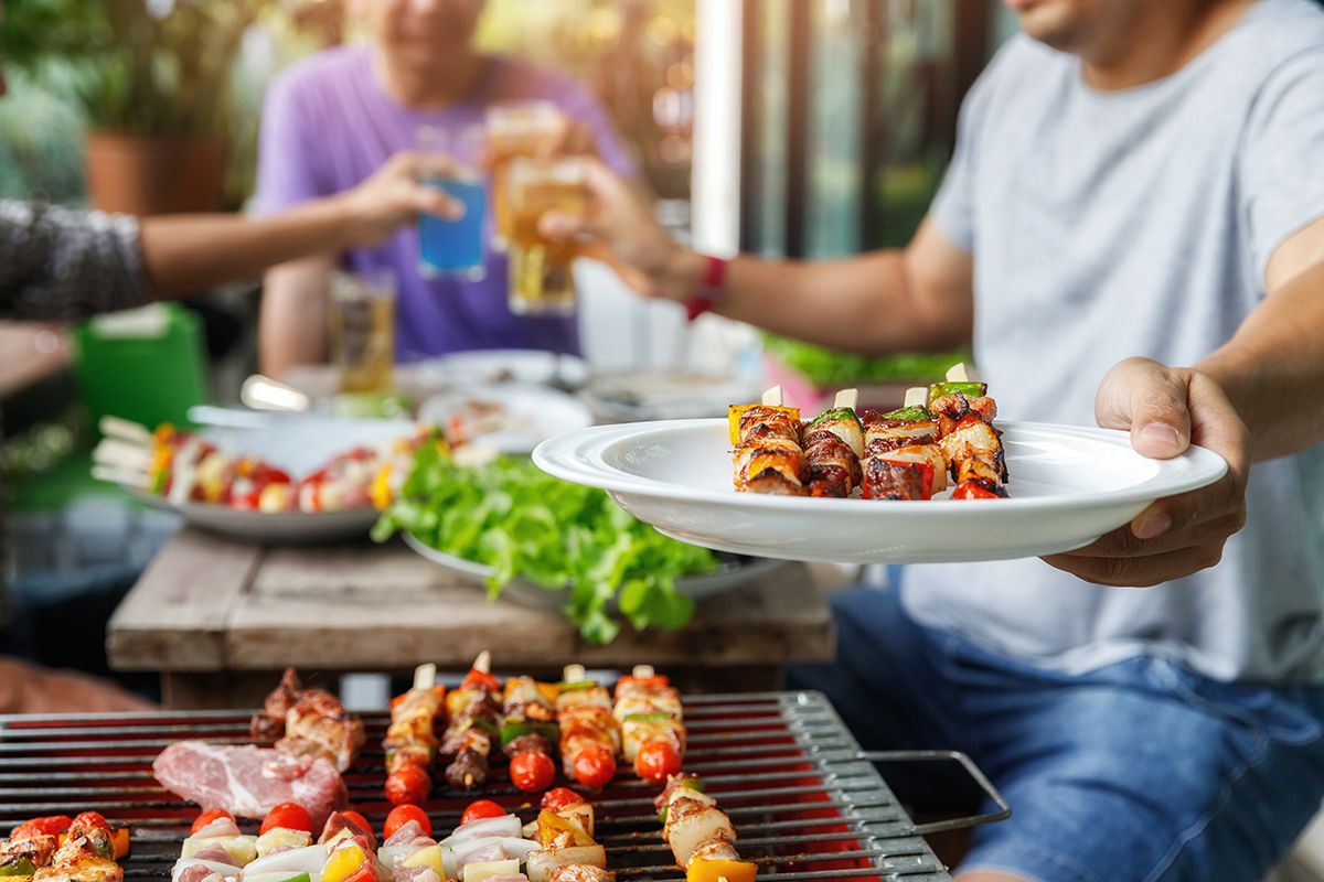 Így biztosan egyszerre fog minden grillezett finomság az asztalra kerülni /Fotó: Shutterstock