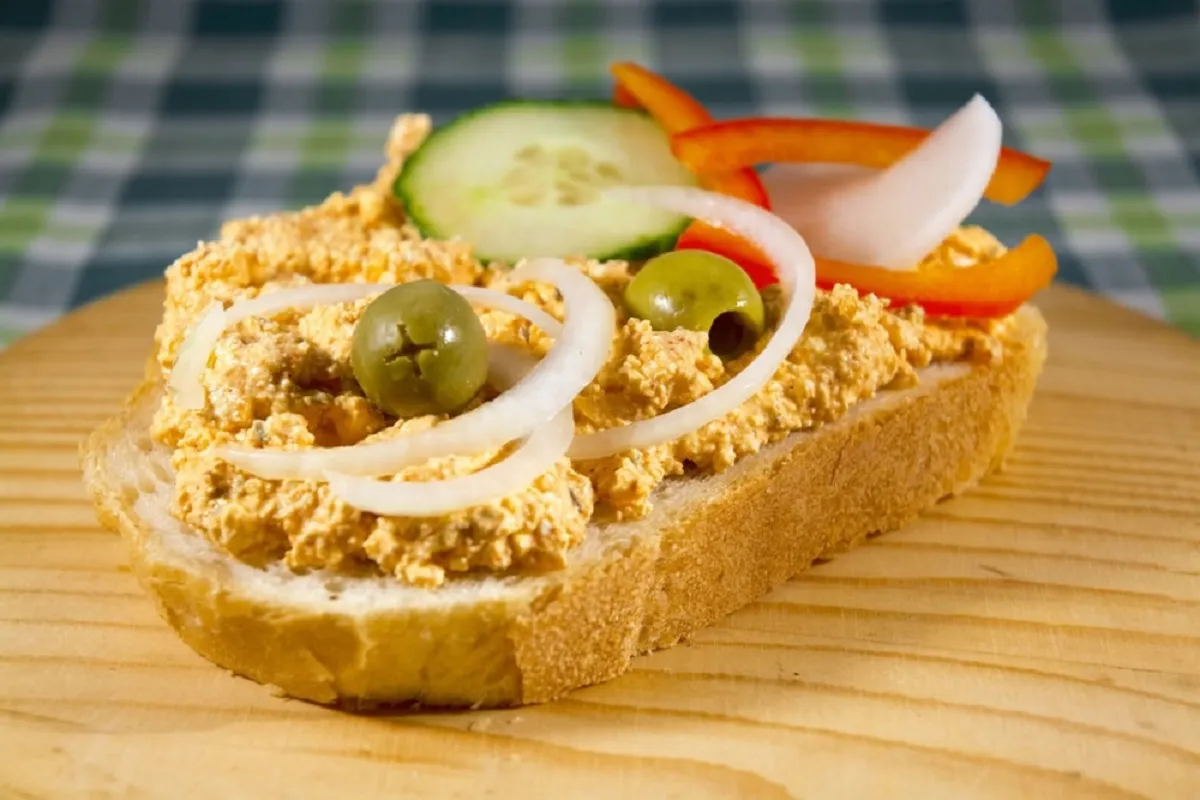 Juhtúrós körözött recept