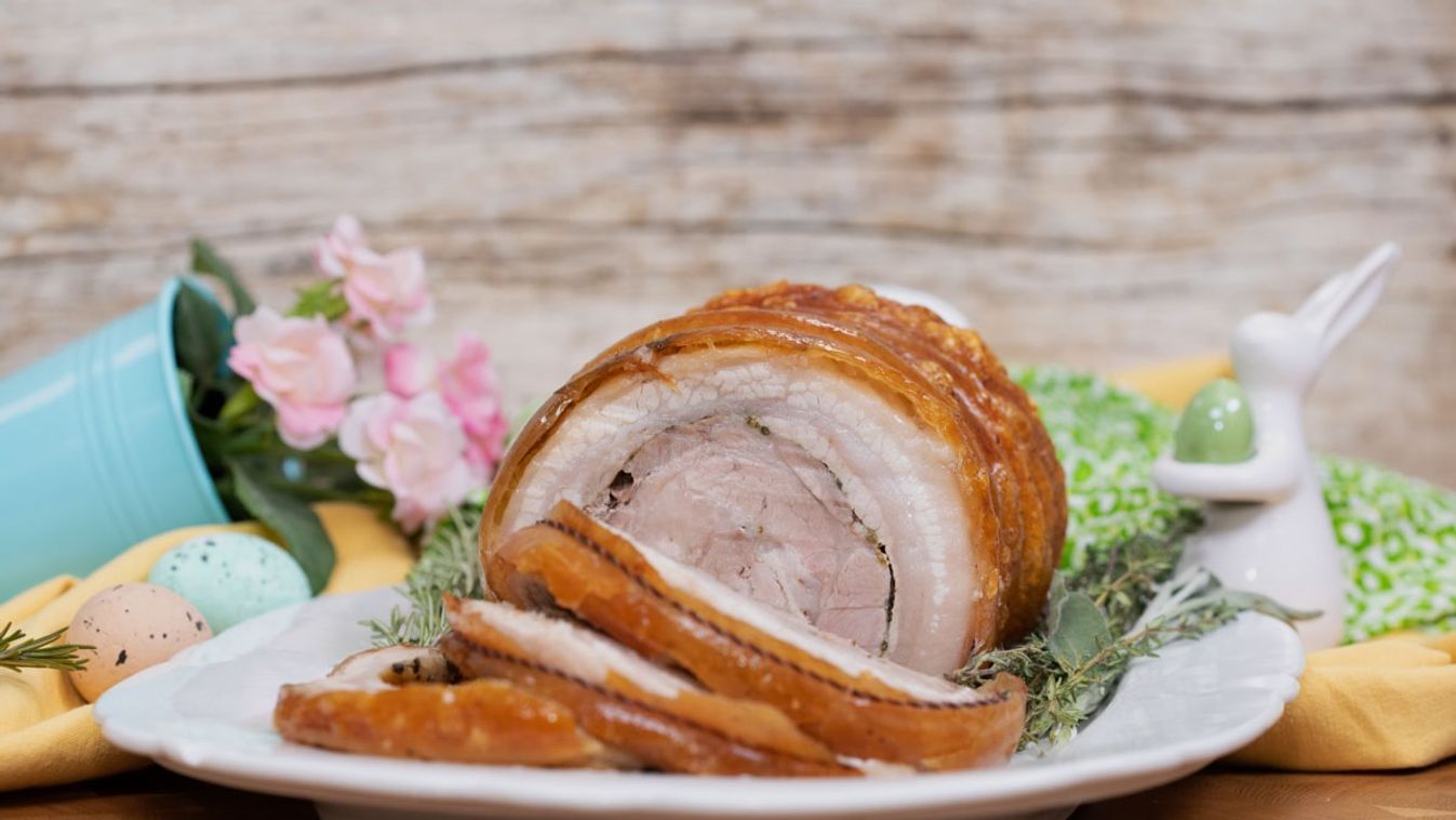 Porchetta, avagy a töltött göngyölt császárhús receptje /Fotó: Mindmegette