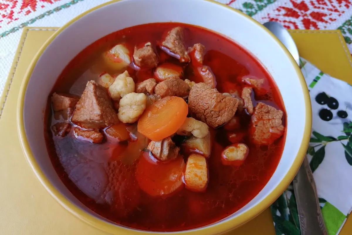 Gulyásleves csipetkével  recept
