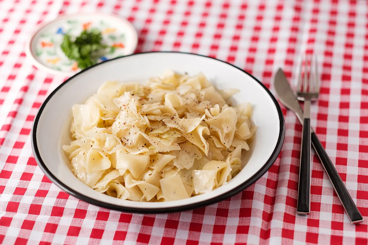 Hagyományos káposztás tészta recept