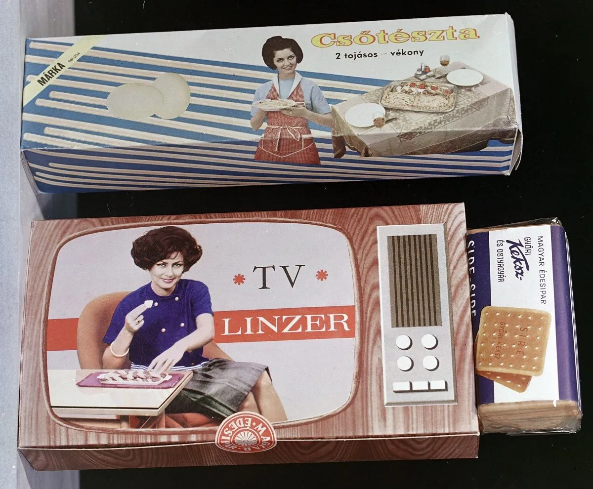 TV linzer és csőtészta /Fotó: Fortepan/FŐFOTÓ