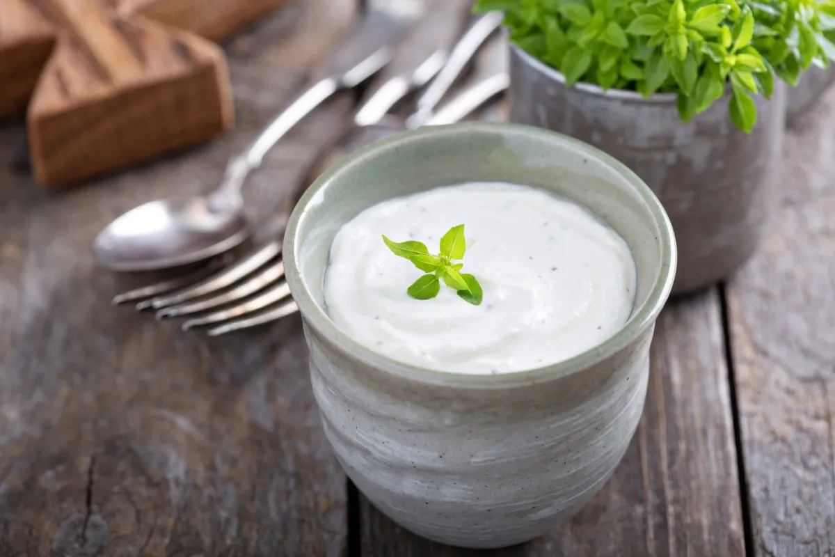 Zöldfűszeres tormakrém recept