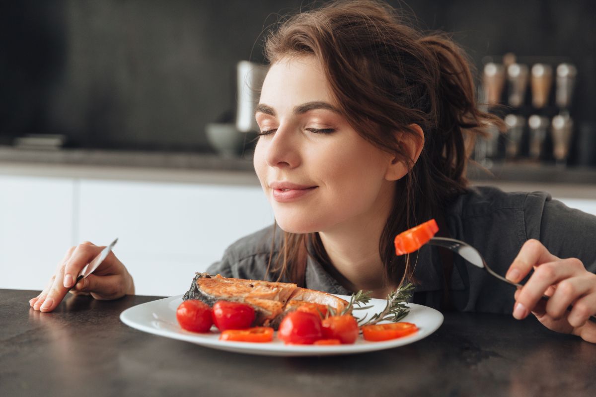 Étkezéskor minden érzékszervünket vessük be (Fotó: Shutterstock)