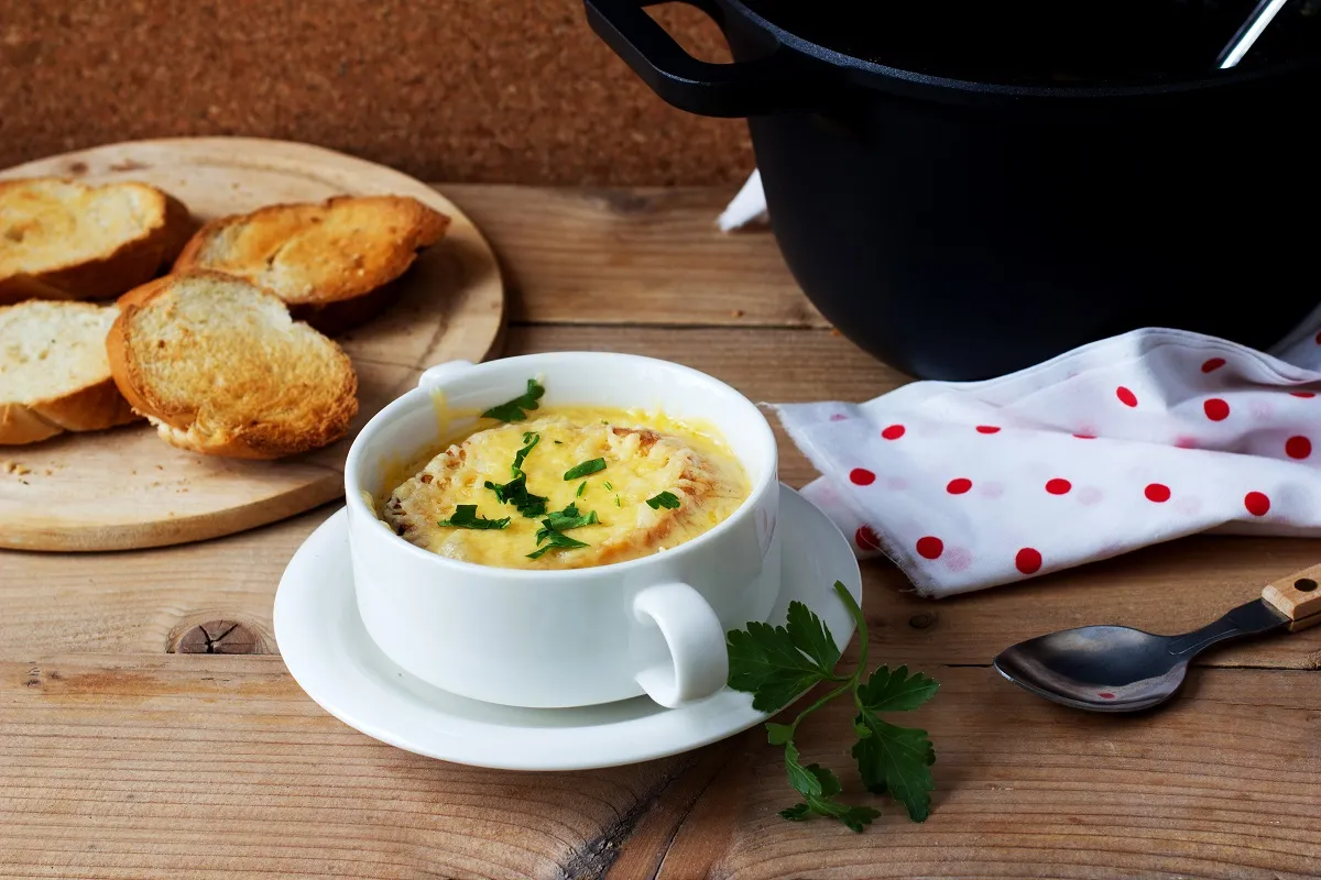 Angol hagymaleves recept