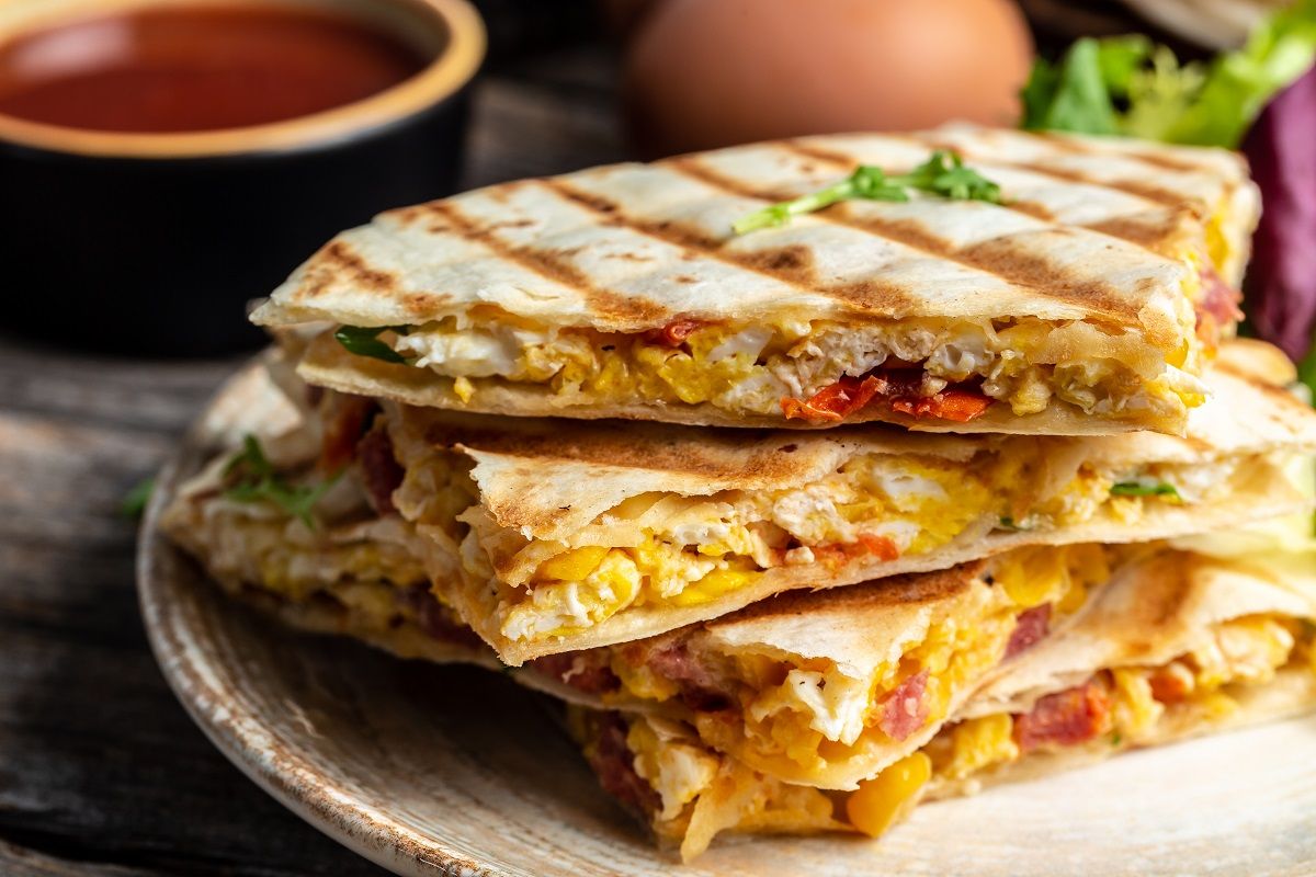 Készítsd el kedvenc hozzávalóidból a tortillaszendvicset / Fotó: Shutterstock