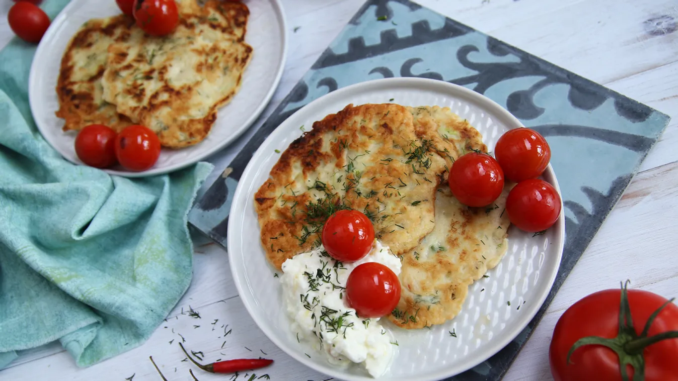 Cukkinipalacsinta feta sajtos mártogatóssal