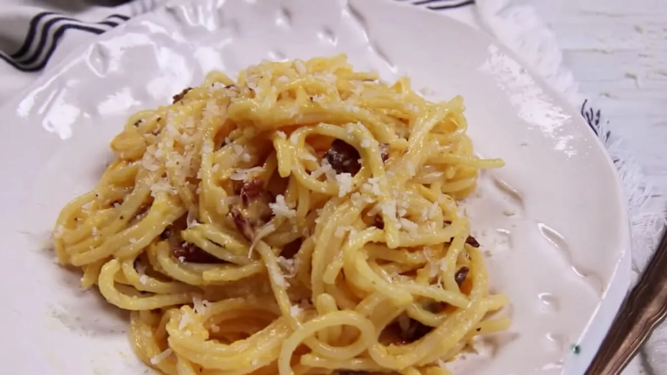 Így készül az ízletes carbonara spagetti – videón az eredeti recept