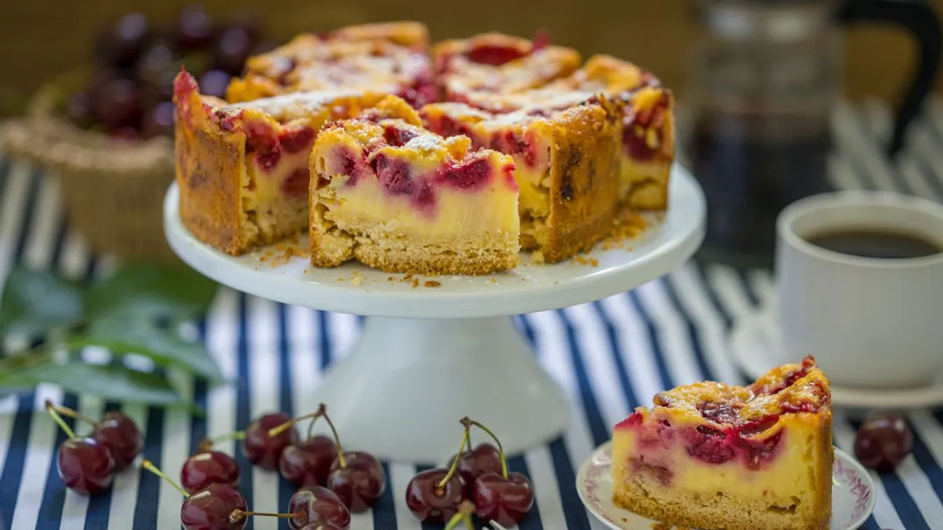 Nyári csábítás: vaníliakrémes meggyes pite