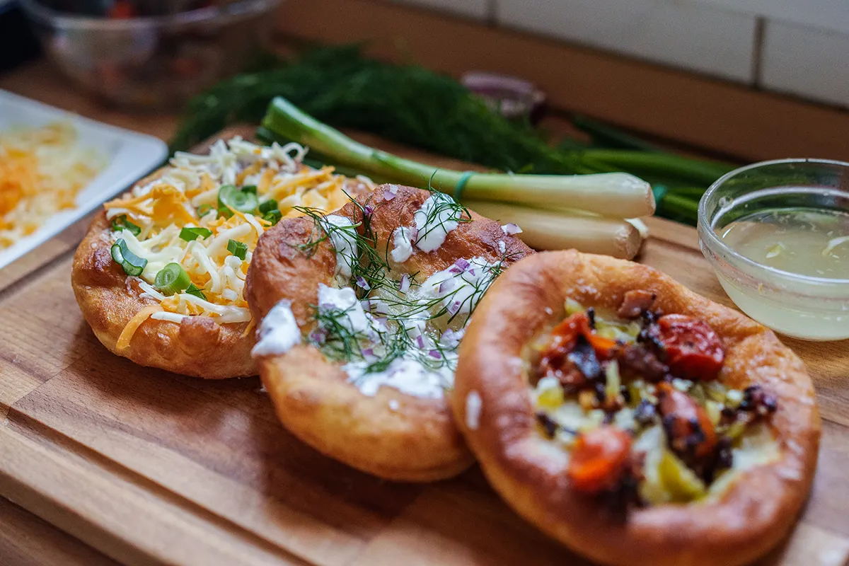 Kefires-burgonyás lángos recept