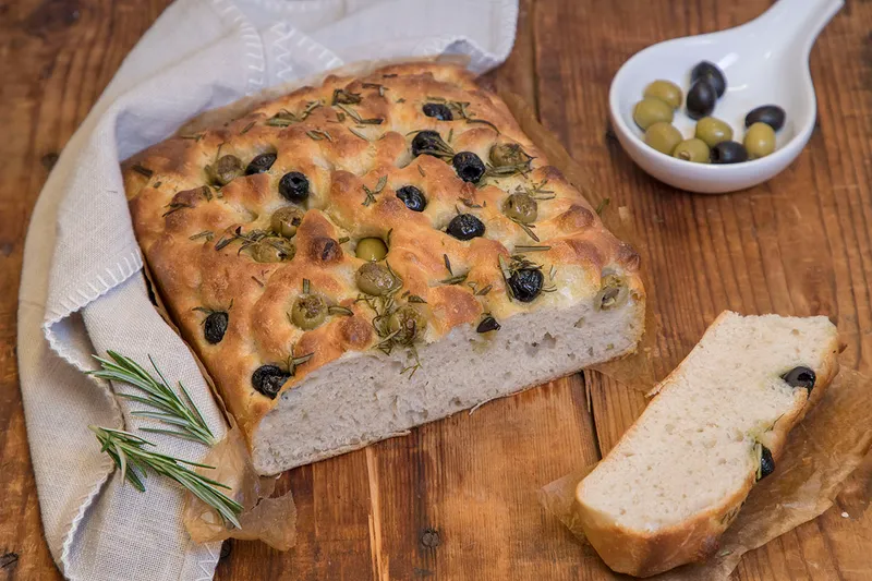 Egyszerű kovászos focaccia