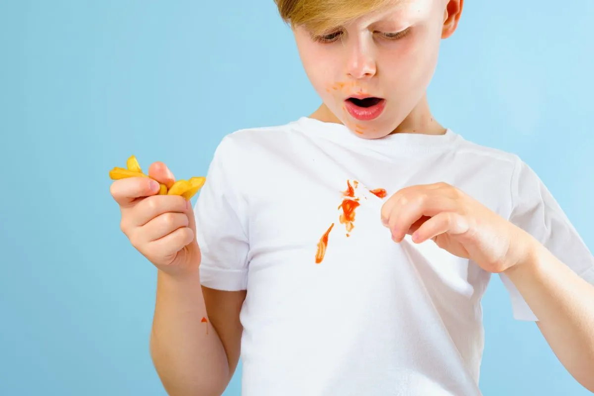 A legjobb mosószerek is nehezen birkóznak meg a paradicsomfoltokkal / Fotó: Shutterstock