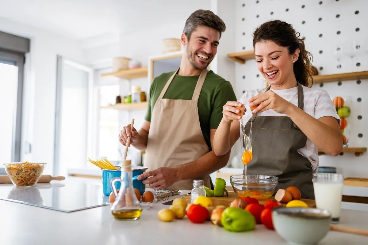 A férfiak jobban figyelnek a részletekre, ha főzésről van szó / Fotó: Shutterstock