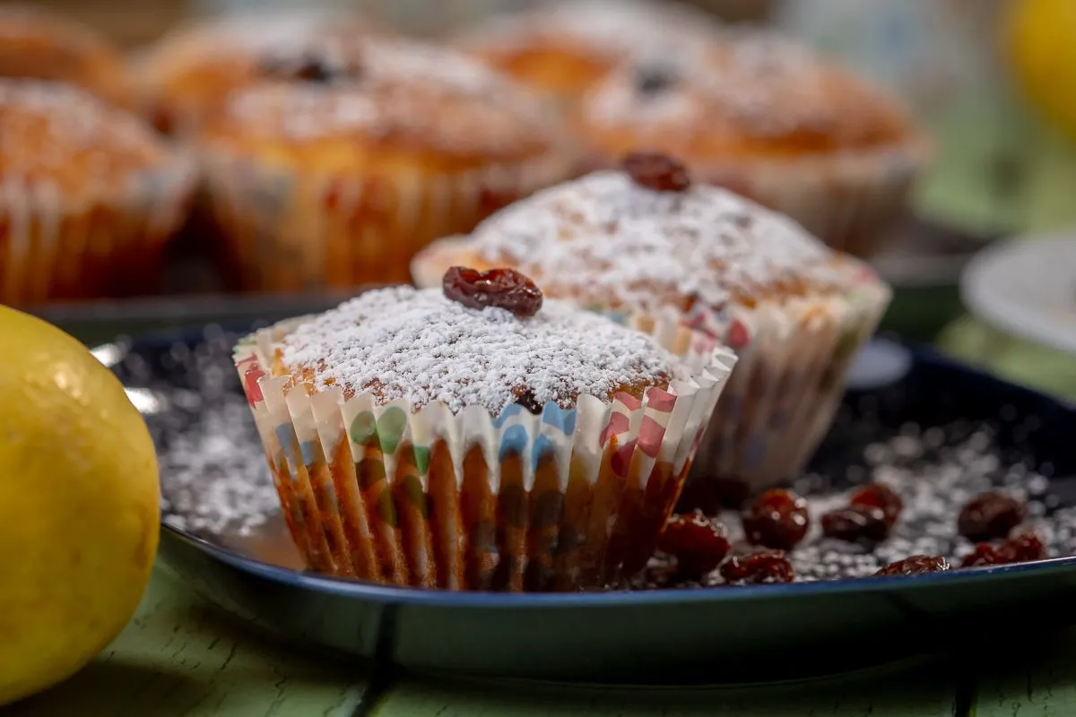 Mazsolás túrós muffin egyszerűen / Fotó: Mindmegette