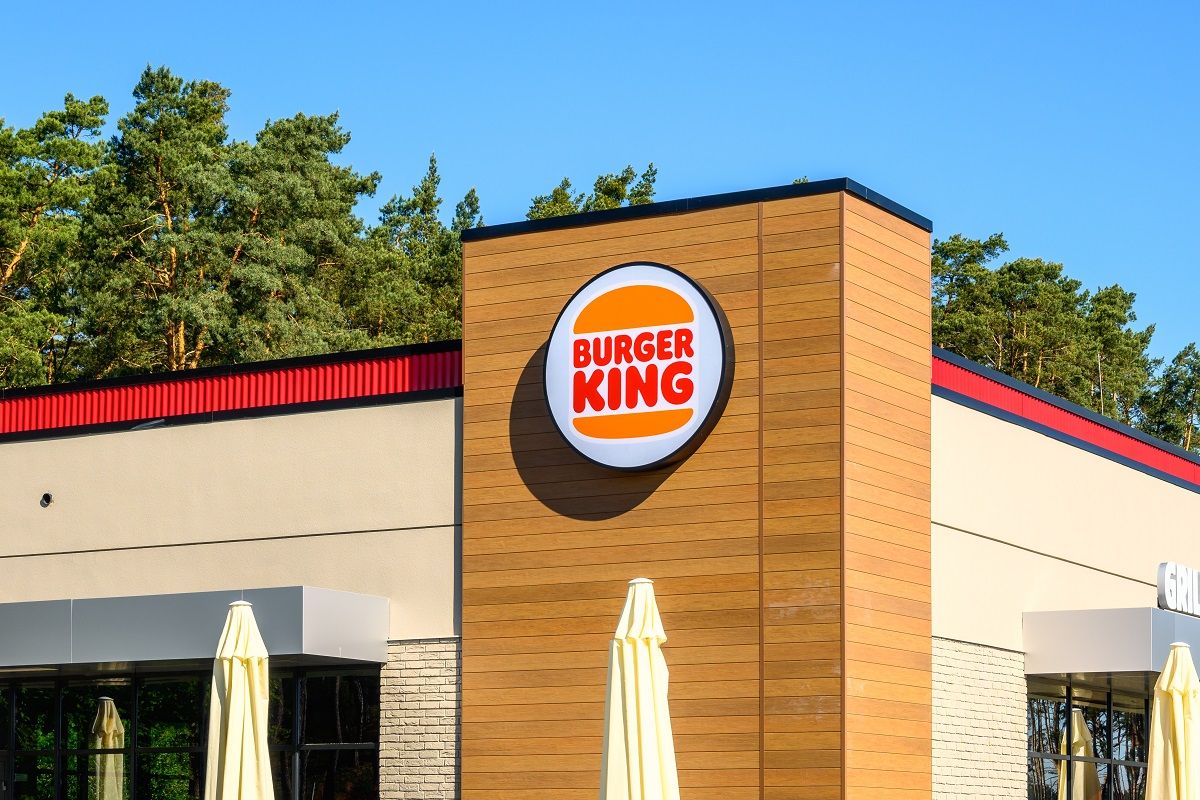 Az amerikai Burger King hálózat üzleteiben dolgozókra szigorú szabályok vonatkoznak / Fotó: Shutterstock