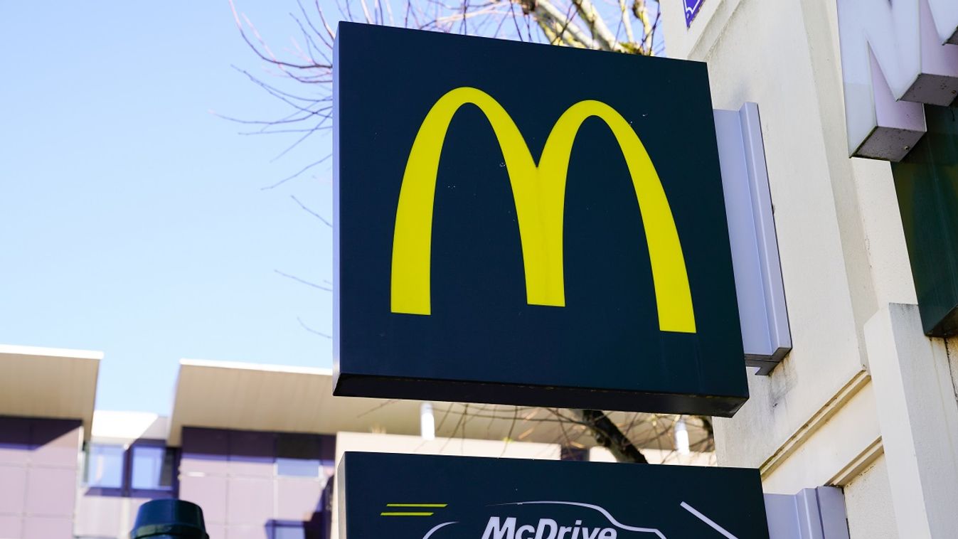 Egy magyar srác gyalogosként próbált burgert venni a McDrive-ban /Fotó: Shutterstock