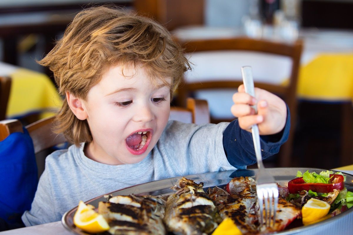 Az aranydurbincsnak szinte nincs is halíze, így bátran adhatjuk gyerekeknek, vagy annak, aki nem kedveli a halakat /Fotó: Shutterstock