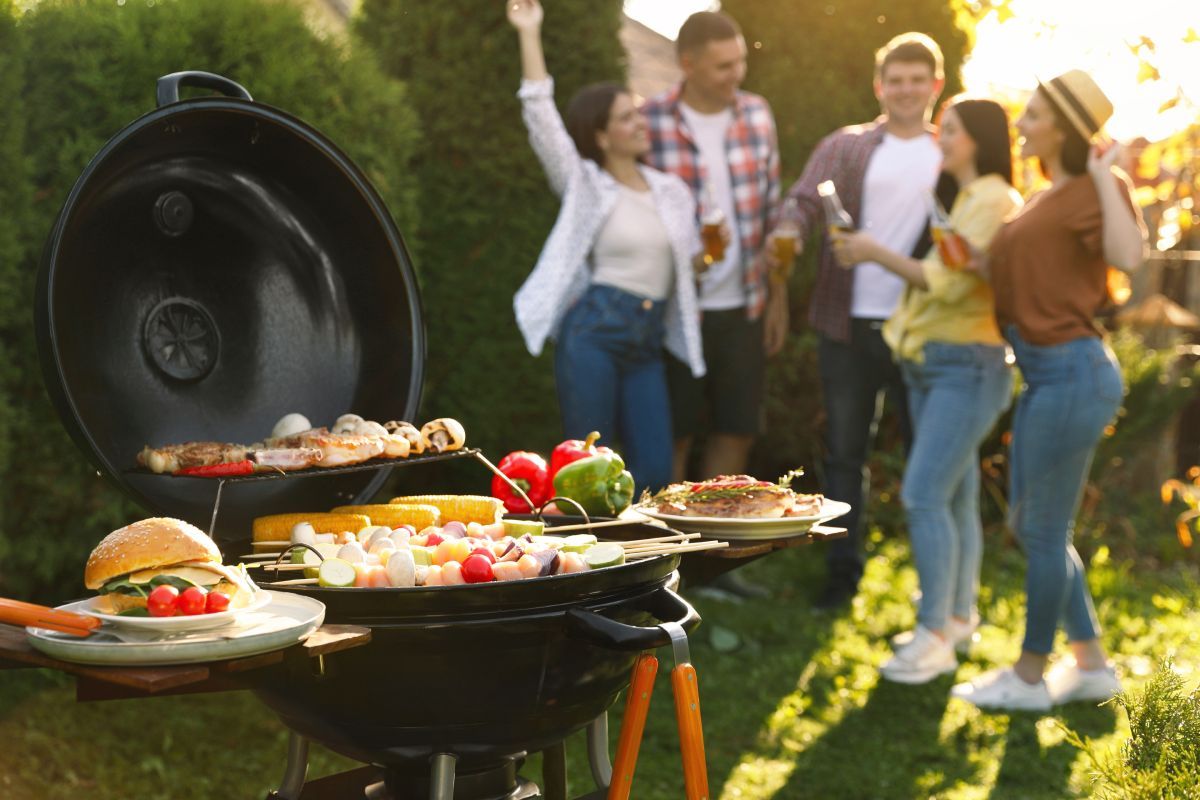 A Tesco áruházakban minden megtalálható, ami a grillezéshez kell / Fotó: Shutterstock