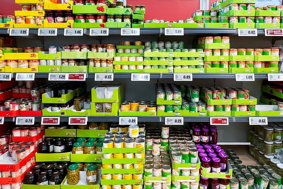 Sokféle konzerv kapható a Lidlben, de lencse nem. Kiderült, mi az oka. (Illusztráció) /Fotó: Shutterstock