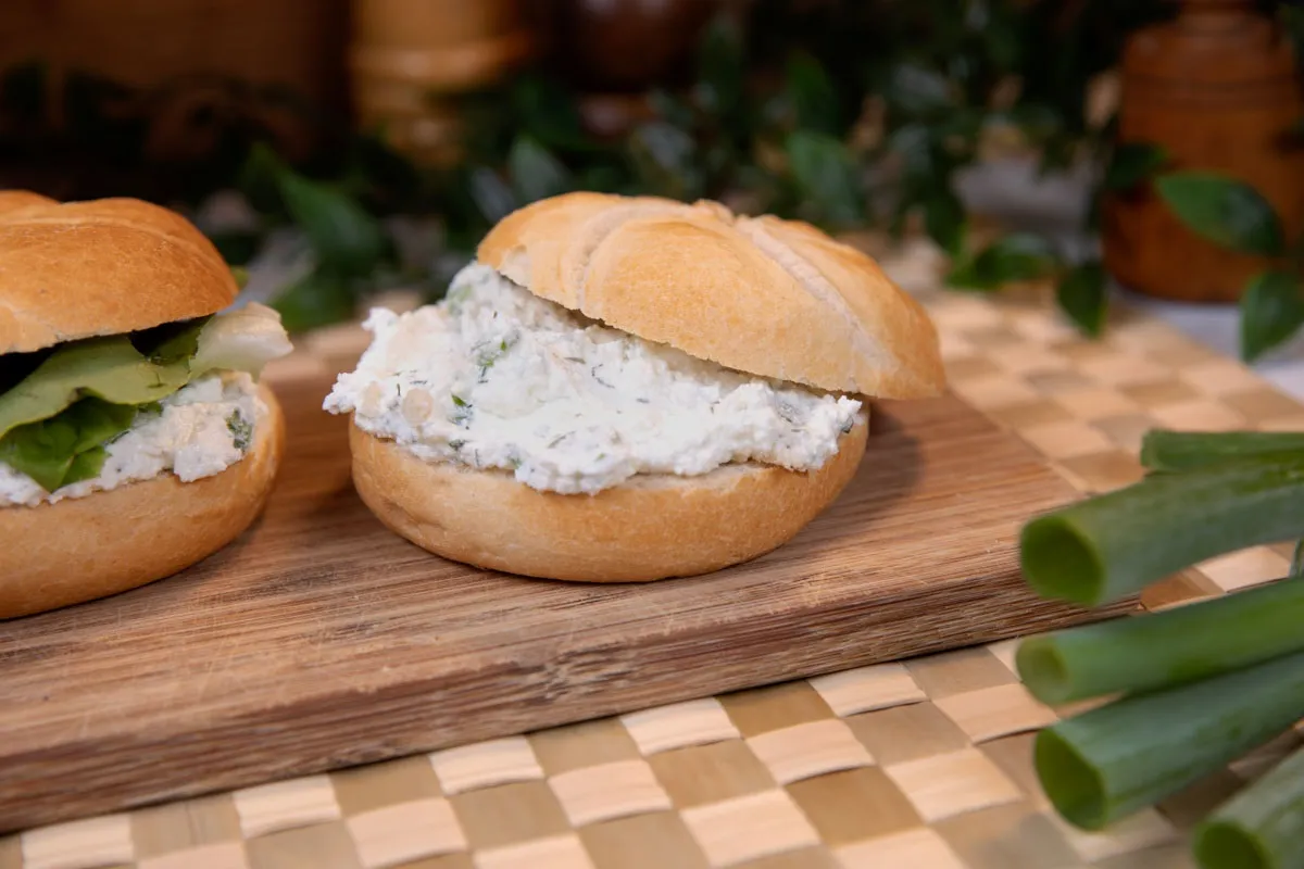 Zöldfűszeres túrókrém recept