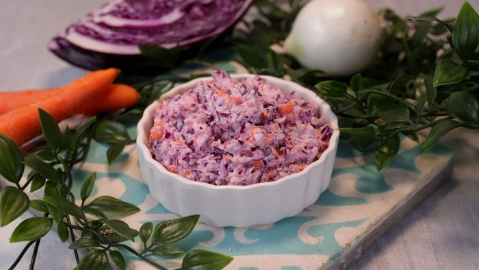 Rántott csirke mellől nem hiányozhat a coleslaw