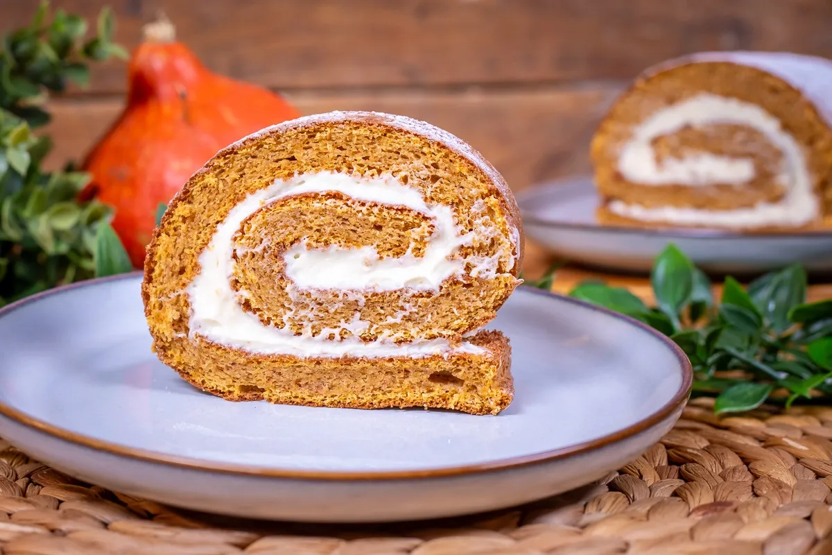 Sütőtökös piskótatekercs mascarponekrémmel recept