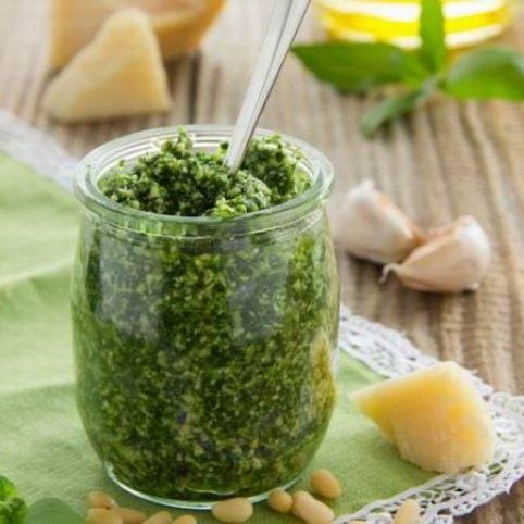 Mediterrán pesto