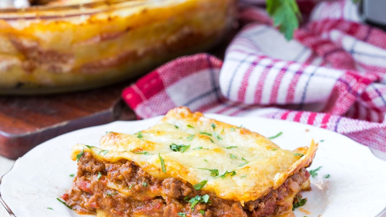 Klasszikus húsos lasagne (al forno)