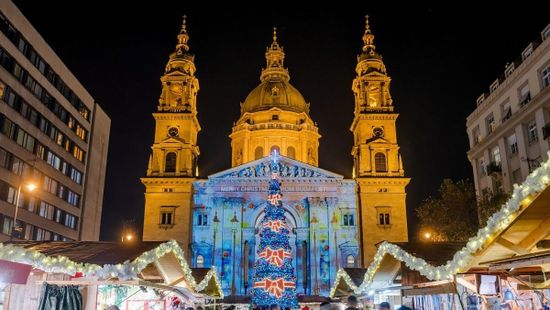 1600 forintos ételekkel nyit a budapesti karácsonyi vásár, ezeket kóstolhatod a Bazilikánál és a Vörösmarty téren