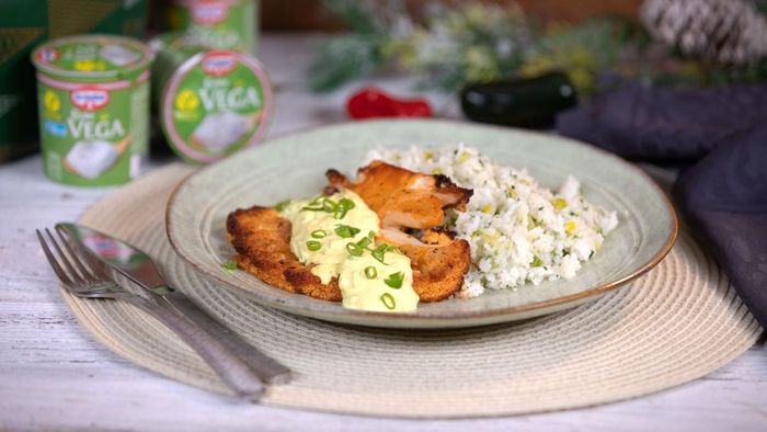 Karácsonyi főétel hús nélkül, ünnepi karfiolsteak vegán öntettel