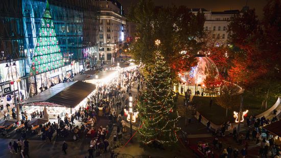 Varázslatos ünnepi forgatag: megnyílt a Vörösmarty Classic Xmas