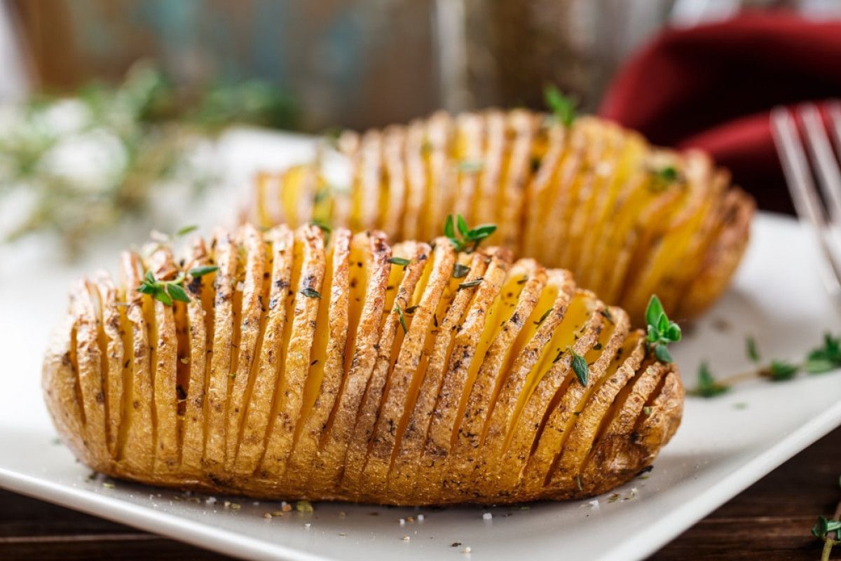 Ropogós sült krumpli (Hasselback krumpli)