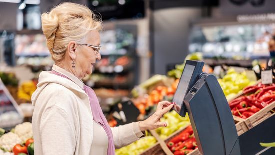 Több száz forinttal olcsóbb az egyik alapélelmiszer az Auchanban, sehol sem ilyen alacsony most az ára