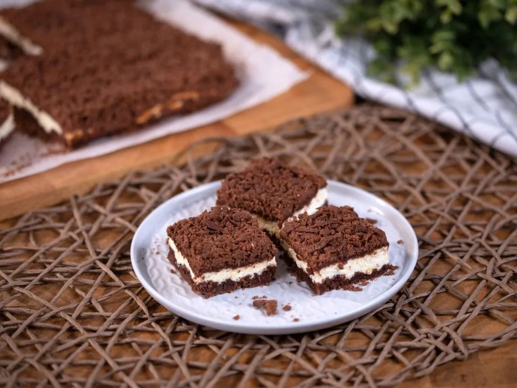 Ehhez a túrós pitéhez nyújtani sem kell a tésztát, a végeredmény mégis csodálatosan finom lesz