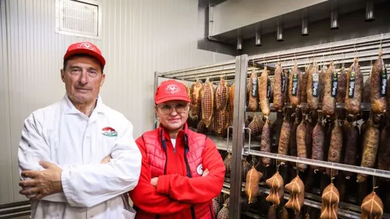 Szilváshús: magyaros tradíció, hagyományos ízőrzés, minőségi hazai húsáruk