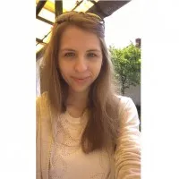 Pásztor Zsófia szerző profilképe