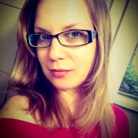  Anna szerző profilképe