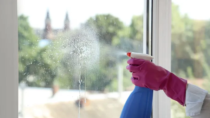 Ettől a csodaszertől ragyogni fog az ablak a tavaszi nagytakarítás után