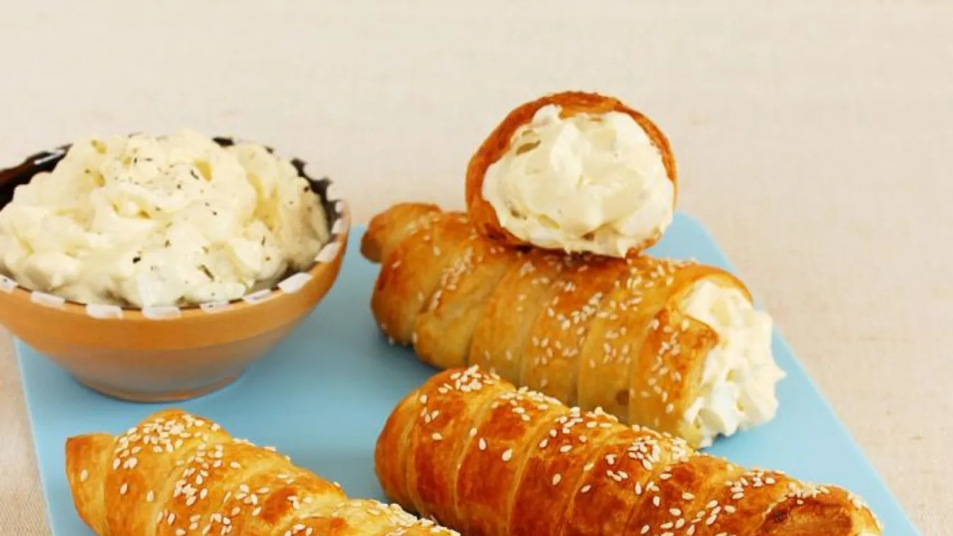 Tojássaláta tésztatölcsérben recept