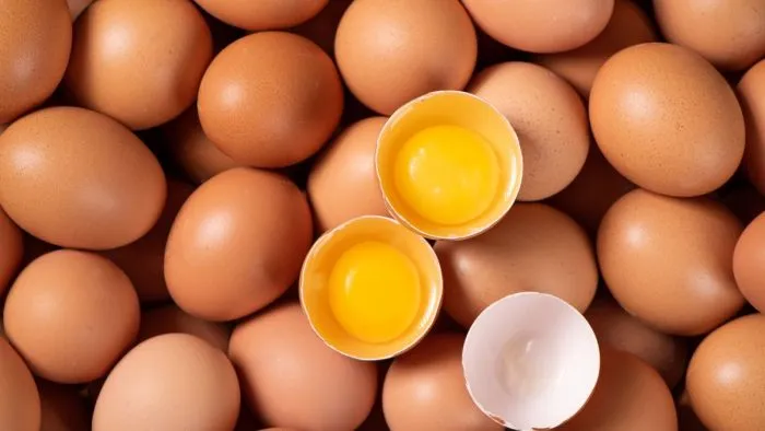 Eltűnhet a Lidl polcairól a barna héjú tojás, ez váltja majd fel a terméket