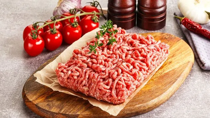 Most éri meg feltölteni a fagyasztót: jóval olcsóbb lesz a darált hús a Lidlben