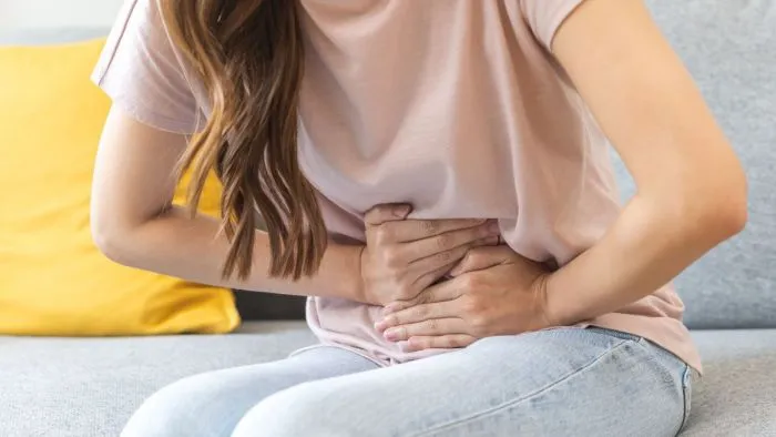 Így kerüld el az ételmérgezést és a túlevést húsvétkor – tuti tippek a rosszullét ellen