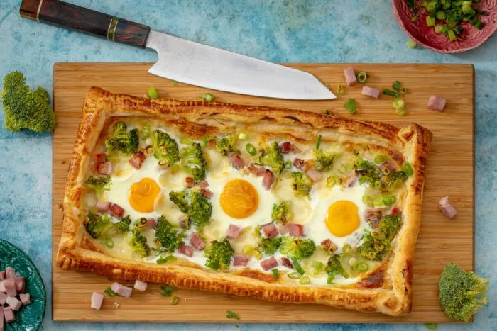 Sonkás-brokkolis galette  recept