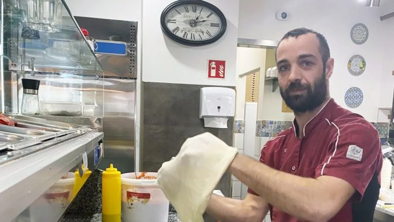 Olasz pizzavilágverseny: tuti recepttel készül a magyar pizzamester